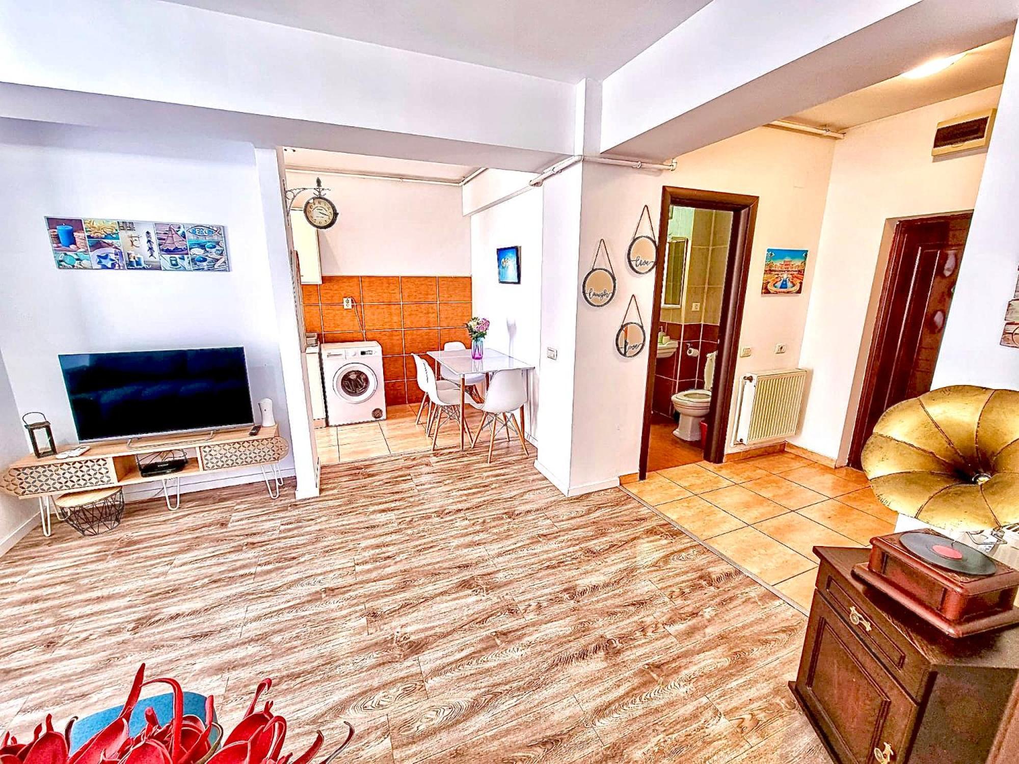 Marcony Boutique Apartments Mamaia Exterior photo