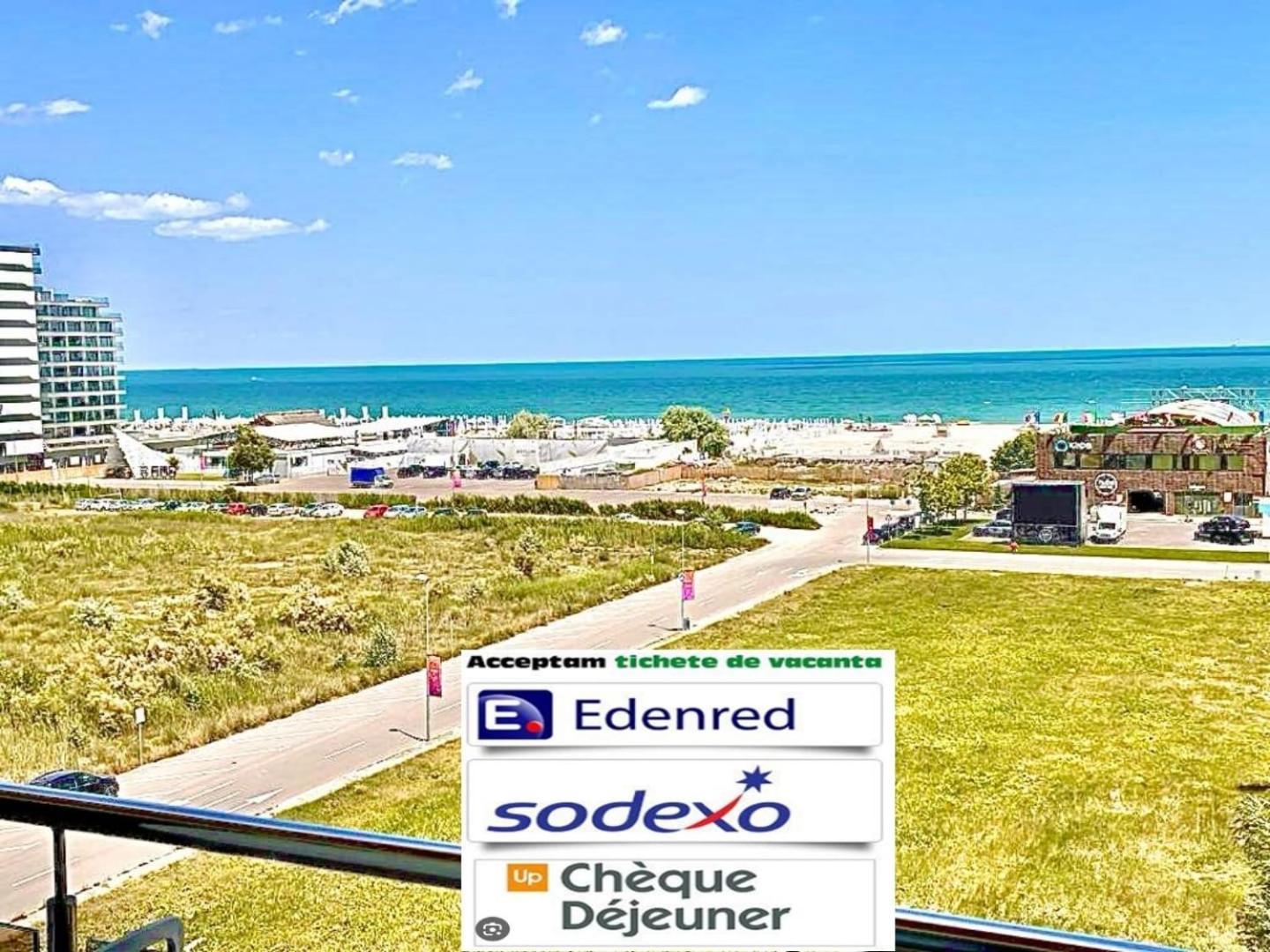 Marcony Boutique Apartments Mamaia Exterior photo